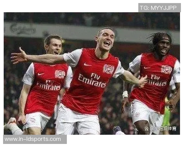 森林老板与贝尼特斯共赏奥林匹亚科斯对阵阿森纳精彩赛事 森林老板与贝尼特斯共赏奥林匹亚科斯对阵阿森纳精彩赛事