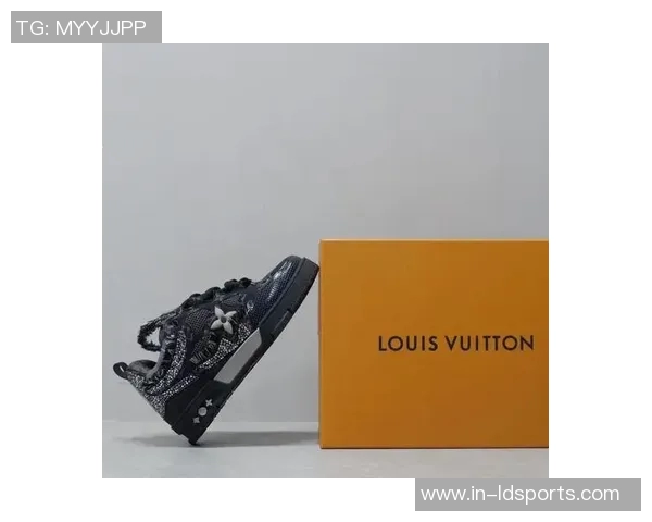 布克新款鞋履Book2SunsSpiridon复古风潮重现90年代经典设计